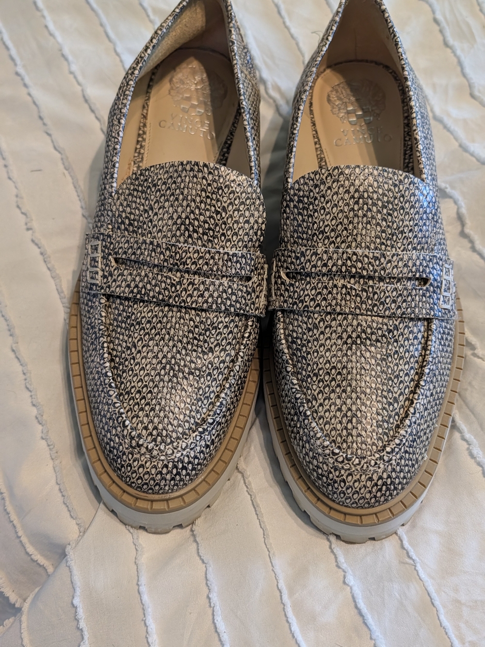 Vince Camuto Black and Tan Textured Penny Loafers